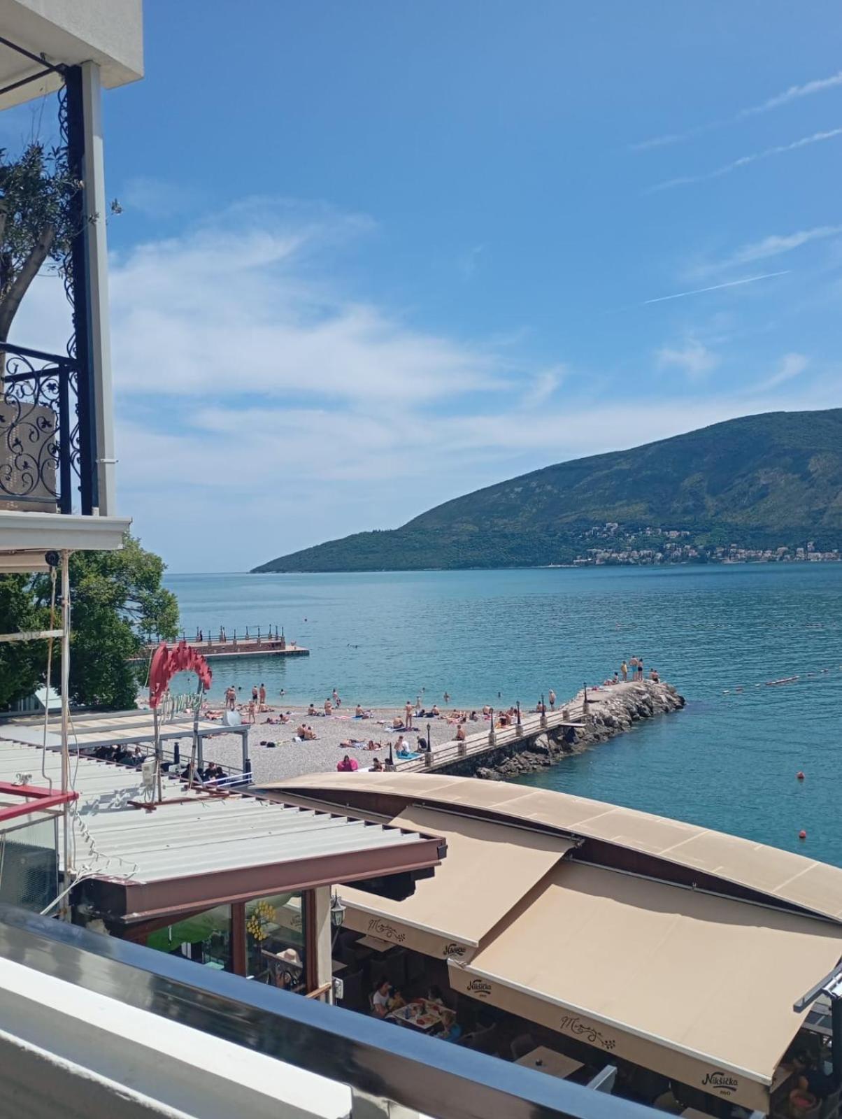 Apartments Cebra Herceg Novi Bagian luar foto